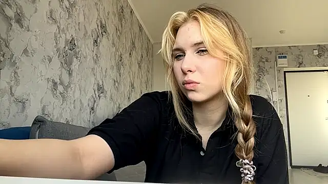 ShariLappas online show from 03-06-26, 12:22