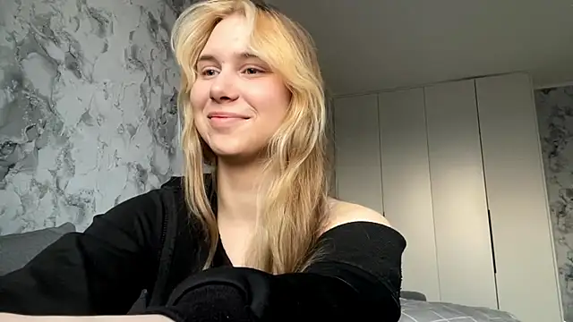 ShariLappas online show from 03-11-26, 03:06