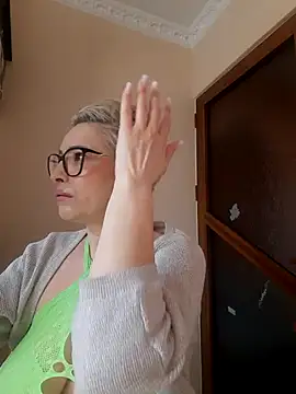 LunaBlaise online show from 03-22-26, 08:27