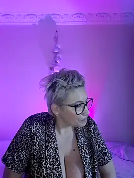 LunaBlaise online show from 03-27-26, 07:17