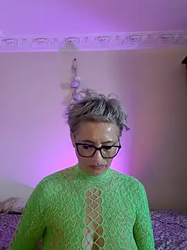 Snapshot of LunaBlaise chatting on 05-06-26, 07:23 LunaBlaise online show from 05-06-26, 07:23