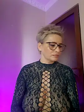 Snapshot of LunaBlaise chatting on 05-16-26, 06:23 LunaBlaise online show from 05-16-26, 06:23