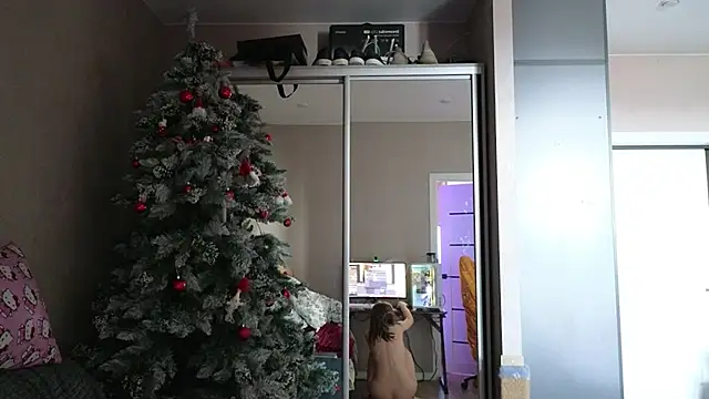 Cute Auggie8 online show from 04-19-26, 10:49