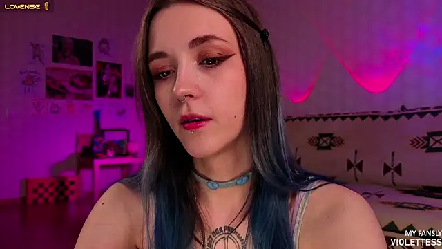 Snapshot of violettess chatting on 05-05-26, 04:54 violettess online show from 05-05-26, 04:54