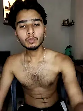 Snapshot of CoralN chatting on 04-24-26, 03:47 CoralN online show from 04-24-26, 03:47