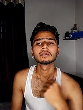 Snapshot of CoralN chatting on 04-23-26, 03:24 CoralN online show from 04-23-26, 03:24