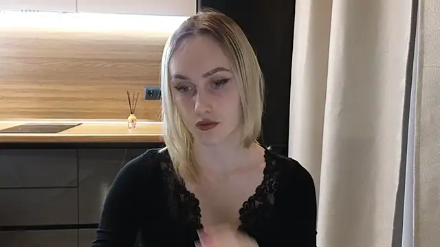 Bella Villen online show from 04-04-26, 05:08