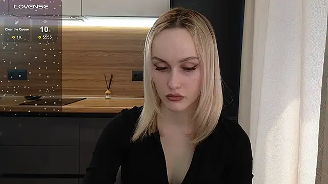 Bella Villen online show from 06-19-26, 05:46