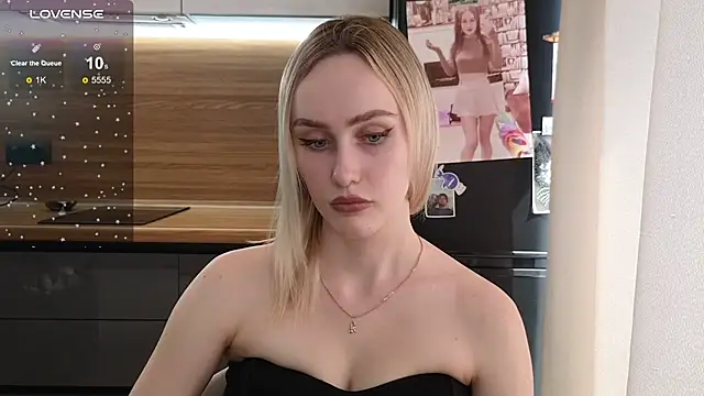 Bella Villen online show from 07-10-26, 08:14