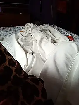 RaduuuxXx online show from 07-23-26, 06:33