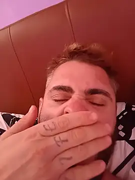 RaduuuxXx online show from 07-21-26, 01:01
