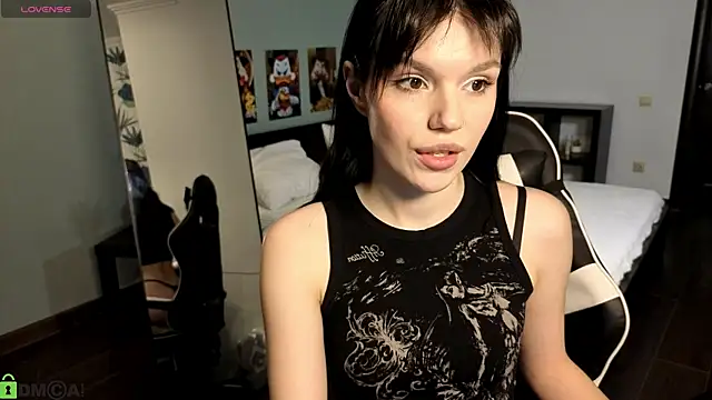 Snapshot of JanetCensley chatting on 05-04-26, 06:06 JanetCensley online show from 05-04-26, 06:06