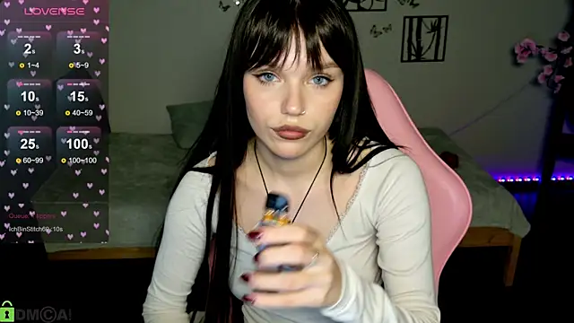 Snapshot of JanetCensley chatting on 06-03-26, 02:33 JanetCensley online show from 06-03-26, 02:33