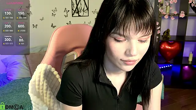 Snapshot of JanetCensley chatting on 05-02-26, 08:08 JanetCensley online show from 05-02-26, 08:08