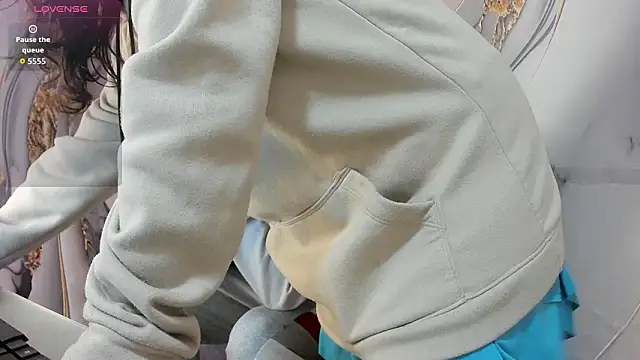 Snapshot of MiaBella_and_Max chatting on 02-28-26, 12:05 MiaBella and Max online show from 02-28-26, 12:05