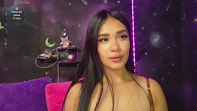 ValentinaRojass  online show from 05-14-26, 04:48