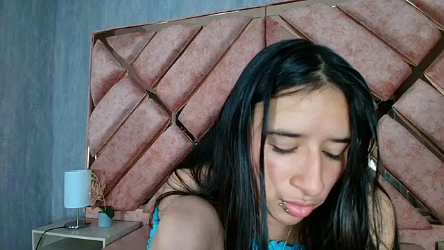 LilyRossi  online show from 04-29-26, 05:30