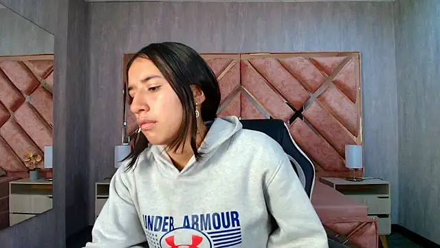 LilyRossi  online show from 05-21-26, 12:35