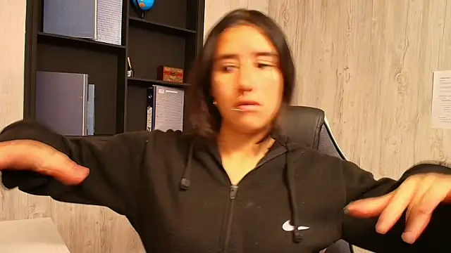 LilyRossi  online show from 04-28-26, 01:15