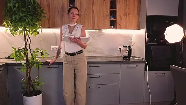 BritneySwiss online show from 03-03-26, 07:54