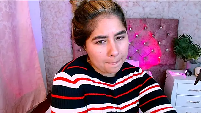 Sofiazaf  online show from 03-18-26, 12:41