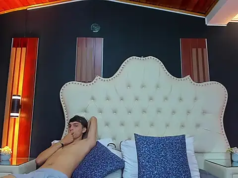 AnnyANDnoah online show from 02-28-26, 01:00