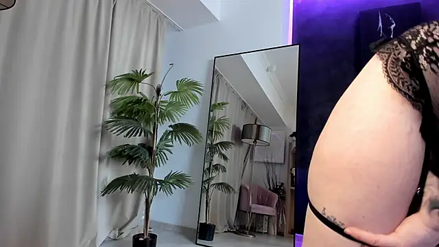 LoraIvone online show from 03-16-26, 08:33