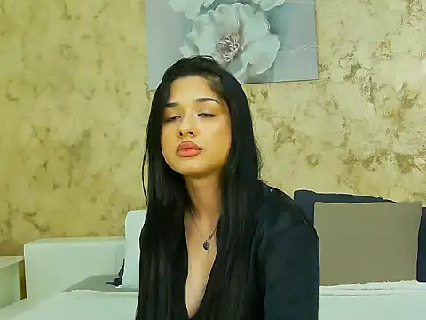 Snapshot of MissNaomiBelle chatting on 05-14-26, 01:19 MissNaomiBelle online show from 05-14-26, 01:19