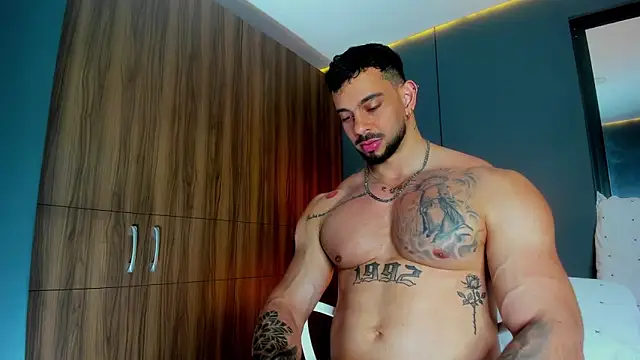 massimo visconti online show from 04-11-26, 04:31