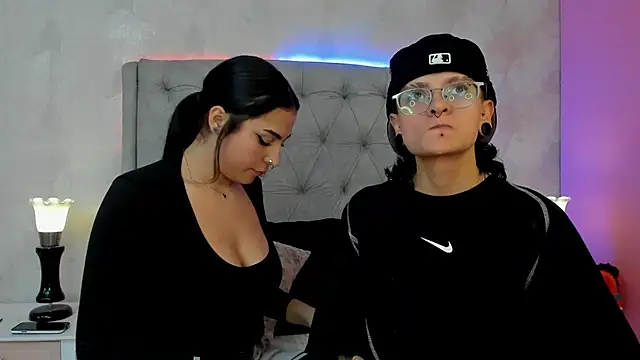 CaliferAndAurora online show from 04-28-26, 10:47