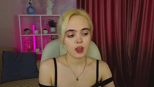 Bambi Bloom online show from 03-08-26, 01:47