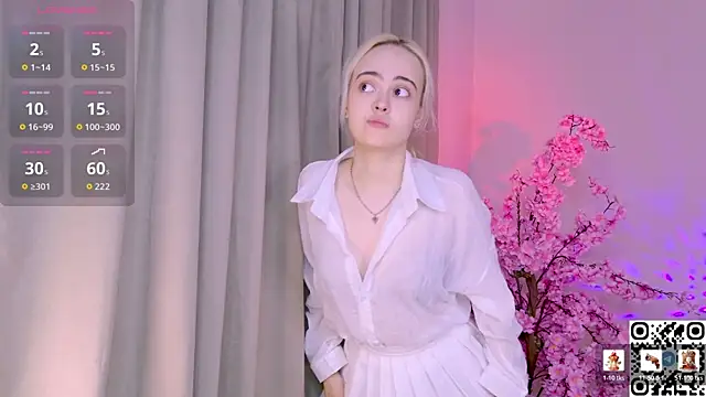 Bambi Bloom online show from 04-11-26, 05:26