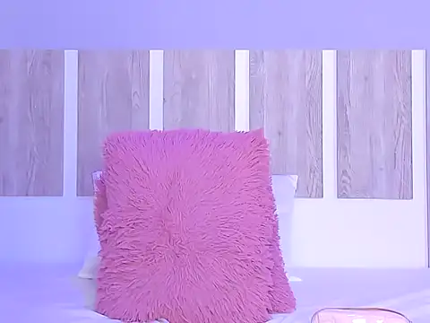 EmilySearss online show from 03-19-26, 07:47