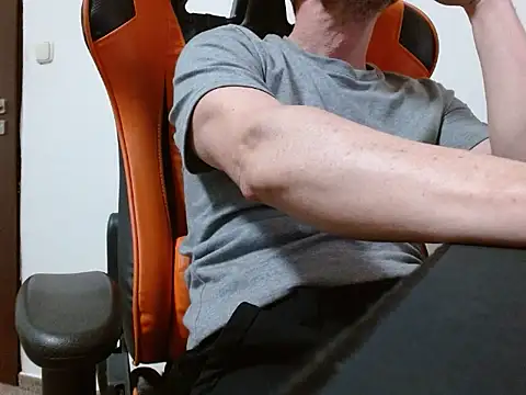 Snapshot of Sokarek chatting on 03-30-26, 06:20 Sokarek online show from 03-30-26, 06:20