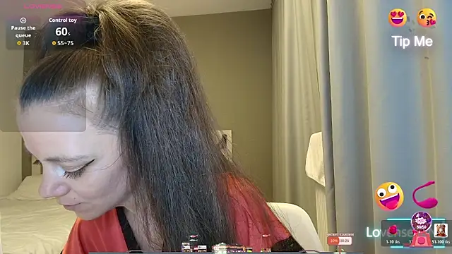 Snapshot of Yana-XX chatting on 06-06-26, 10:48 Yana-XX online show from 06-06-26, 10:48
