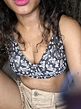Snapshot of Akni_ chatting on 06-19-26, 05:52 Akni online show from 06-19-26, 05:52