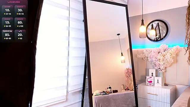 Grace Williams  online show from 04-07-26, 08:10