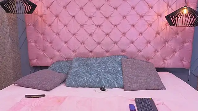 SARA HORNY- online show from 04-01-26, 04:14