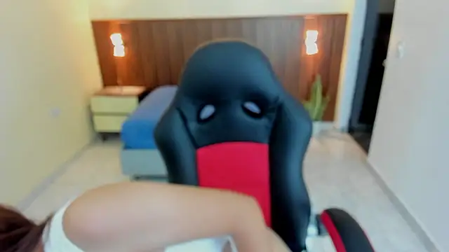 CLARA WARD1 online show from 03-19-26, 07:25