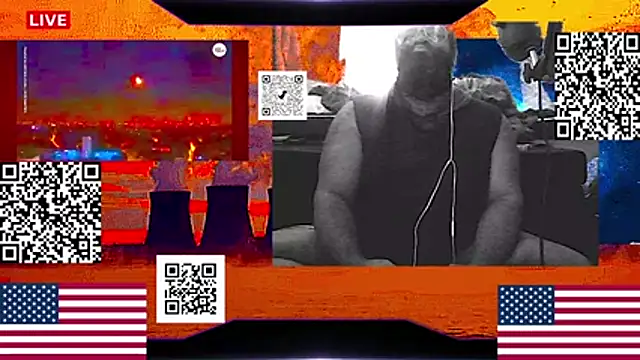 Snapshot of RussellTaylorLacy chatting on 05-14-26, 07:11 RussellTaylorLacy online show from 05-14-26, 07:11