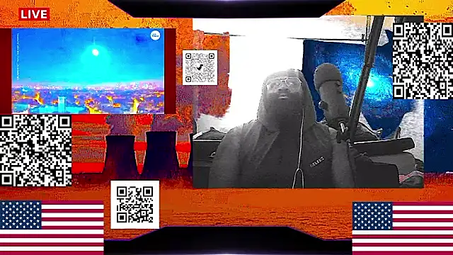Snapshot of RussellTaylorLacy chatting on 05-15-26, 06:28 RussellTaylorLacy online show from 05-15-26, 06:28