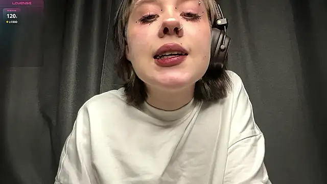 AueshaSimon online show from 03-13-26, 11:04