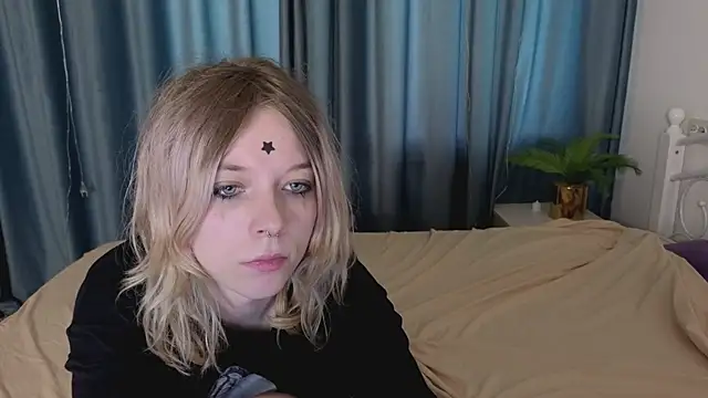 Snapshot of MollySally chatting on 05-02-26, 04:18 MollySally online show from 05-02-26, 04:18