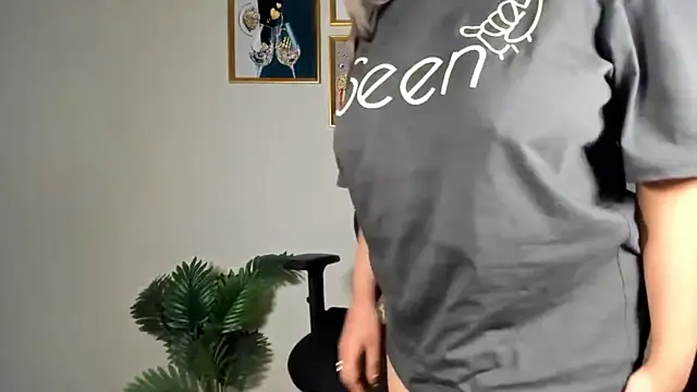 Mahima fuck online show from 02-26-26, 07:58