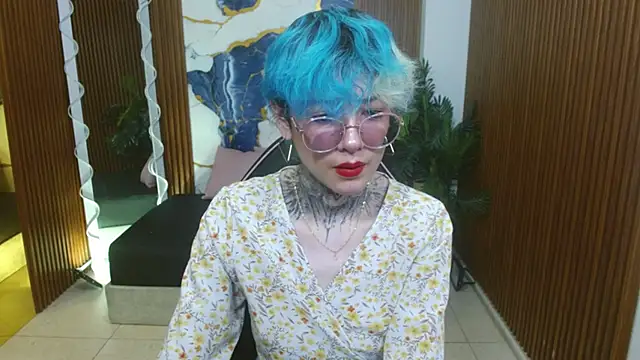 Lyra tay online show from 04-09-26, 07:09