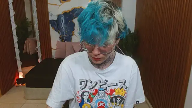 Lyra tay online show from 04-14-26, 08:25