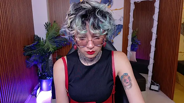 Lyra tay online show from 07-18-26, 07:11