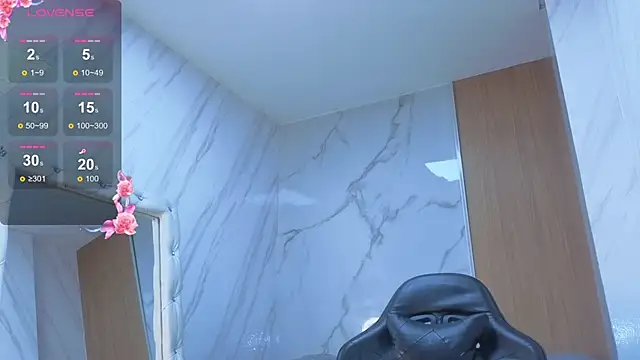 Lola roses tf online show from 03-28-26, 08:32