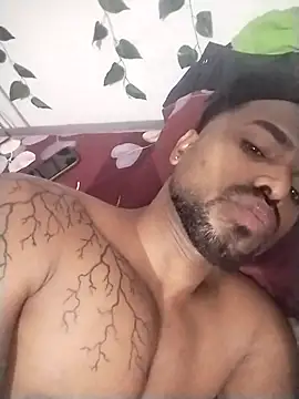 Hunkytop online show from 02-27-26, 03:18