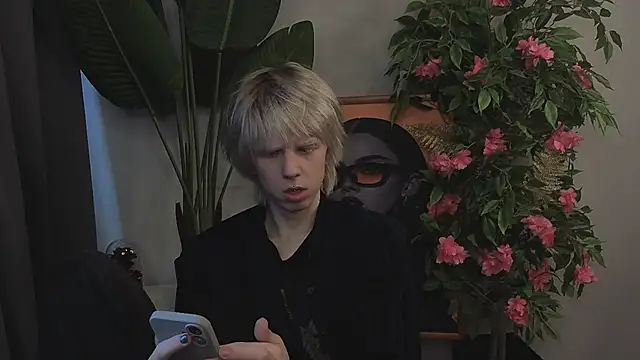 Snapshot of Mark_Shoyer2 chatting on 03-04-26, 07:38 Mark Shoyer2 online show from 03-04-26, 07:38